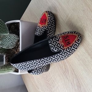 Embroidered Slip on Loafers